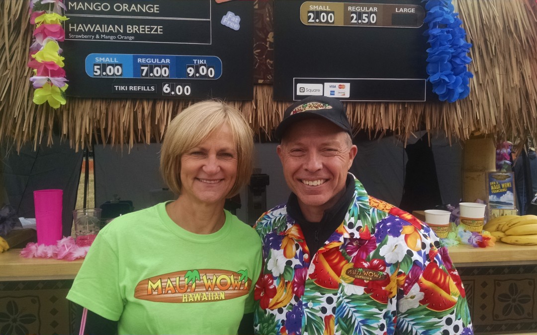 Maui Wowi Franchisees Larry and Patrice Gerber in front of their Ka’anapali Cart